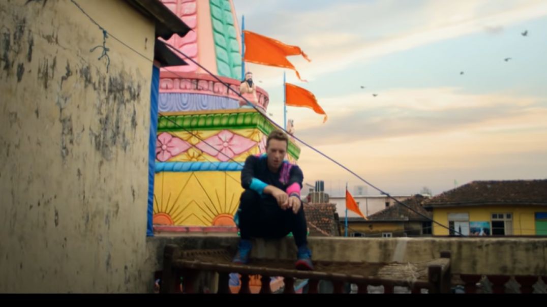 ⁣Coldplay - Hymn For The Weekend (Official Video)